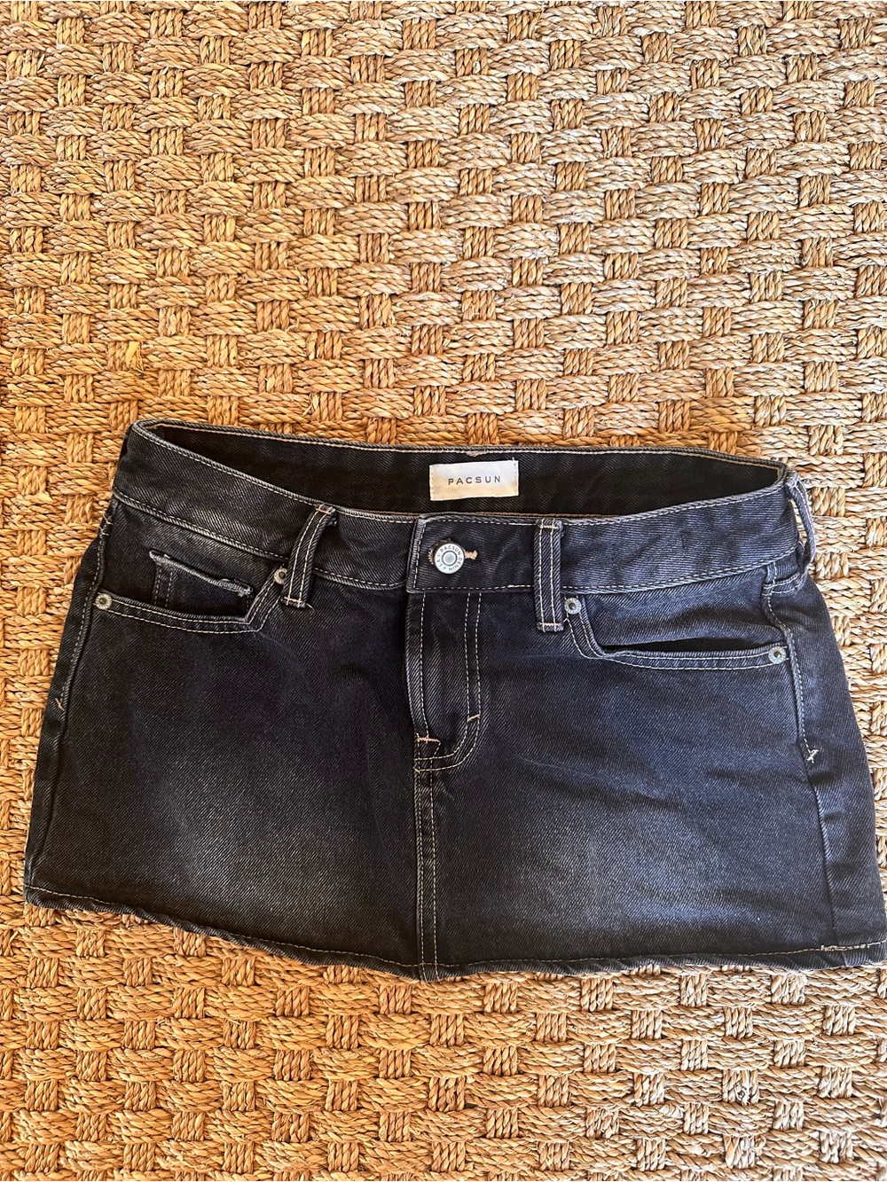 PacSun Piper Micro Mini Denim Skirt Black Wash Size 24 Y2K Low Rise